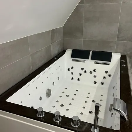 아파트 Charming With Jacuzzi Centre Gare